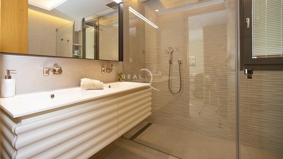 bathroom ensuite